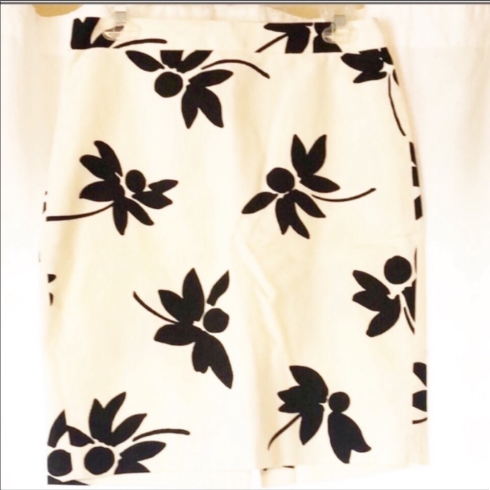 J Crew The Pencil Skirt Size 2